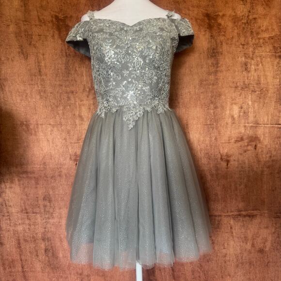 Grey silver sparkle mini dress homecoming wedding US 8 corset back chest support - Picture 2 of 16